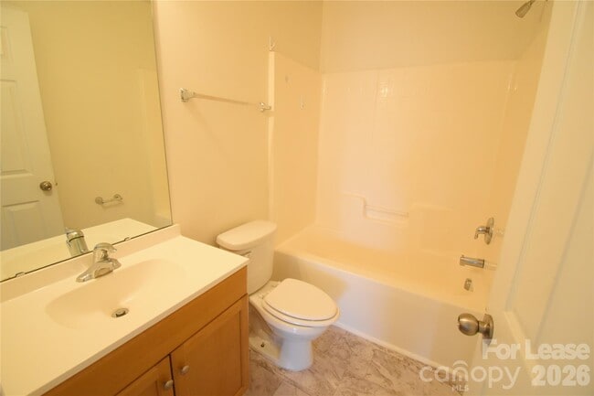 Building Photo - 3017 Azalea Hills Dr