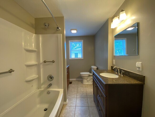 Building Photo - 7255 S Fairfax Rd