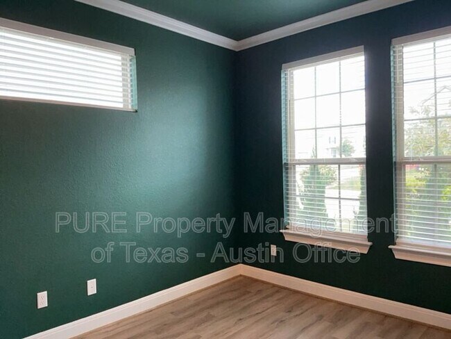 Building Photo - 308 Windom Way