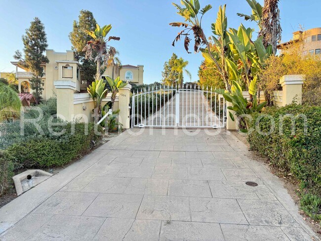 Building Photo - 4204 Explorer Ct