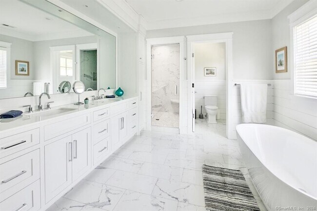 Building Photo - 17 Stony Brook Rd