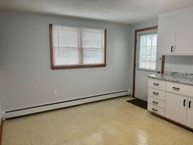 Building Photo - 47 Rumney Rd