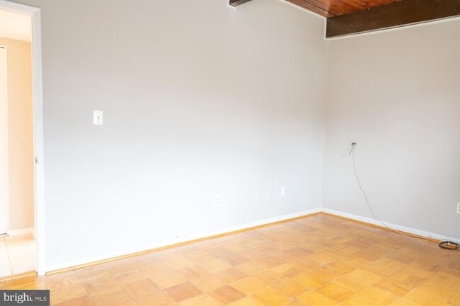 Building Photo - 7857 Enola St