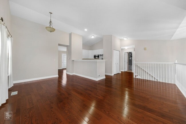 Building Photo - 831 Genesee Dr