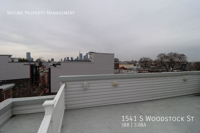 Building Photo - 1541 S Woodstock St