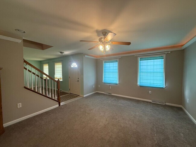 Building Photo - For Rent 3 bed / 2.5 bathrooms | attached 2 car-garage plus detached 2 car-garage on a 1.52-acre ...