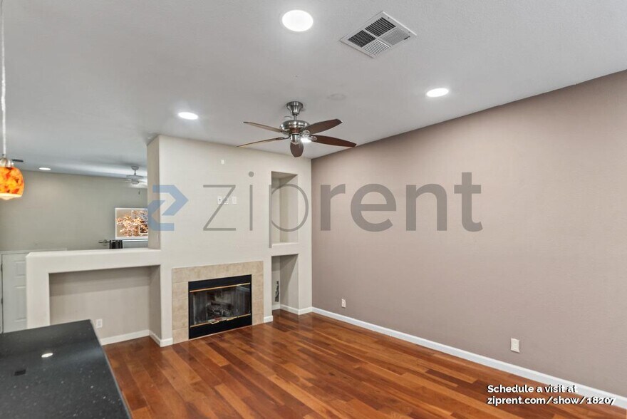 Building Photo - 1057 Tourmaline Terrace