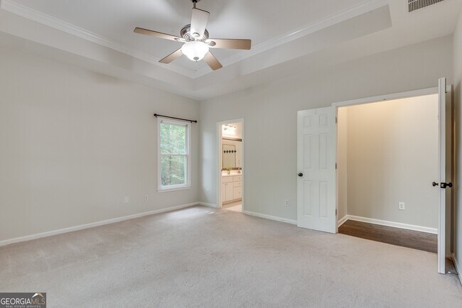Building Photo - 6515 Fairgreen Dr