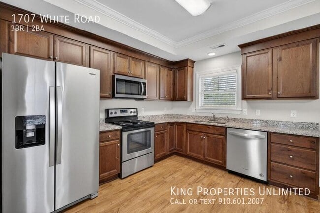 Building Photo - 1707 White Rd