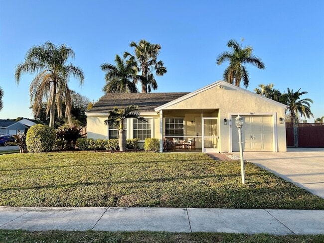 Primary Photo - 7787 Ridgewood Dr