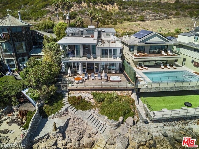 Building Photo - 24382 Malibu Rd