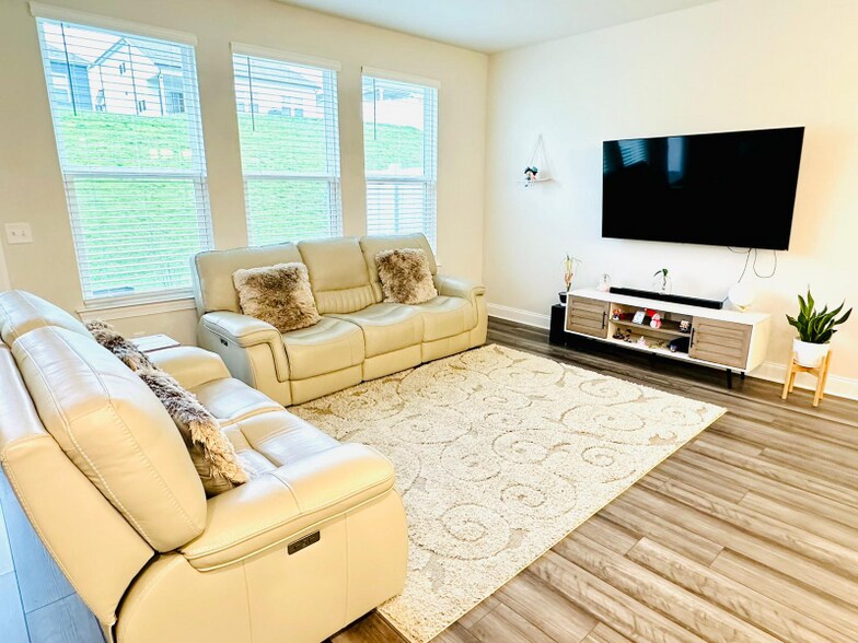 Building Photo - 276 Netherlands Blvd