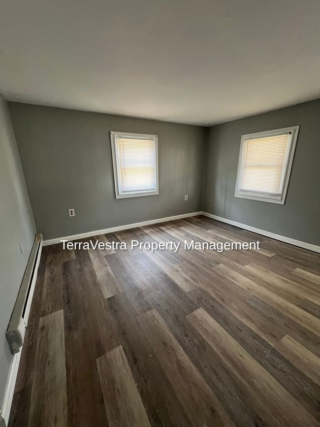 Building Photo - Single family home in Millville! Eligible ...