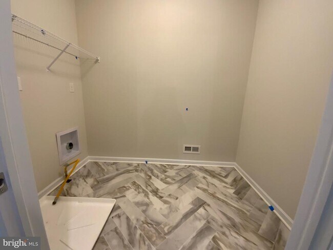 Building Photo - 206 Pound Ln