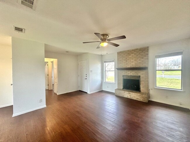 Building Photo - 4807 Copperbend Blvd