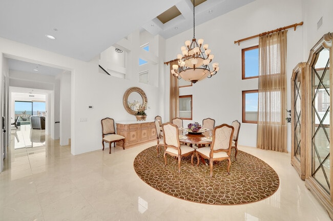 Building Photo - 30 Ritz Cove Dr