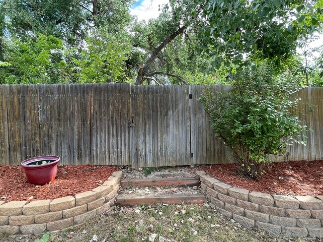 Gate to bike trail - 9338 Pierce St
