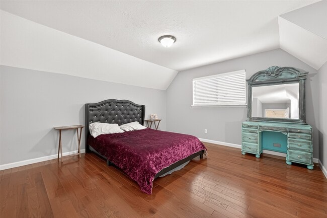 Building Photo - 3815 Fernglade Dr