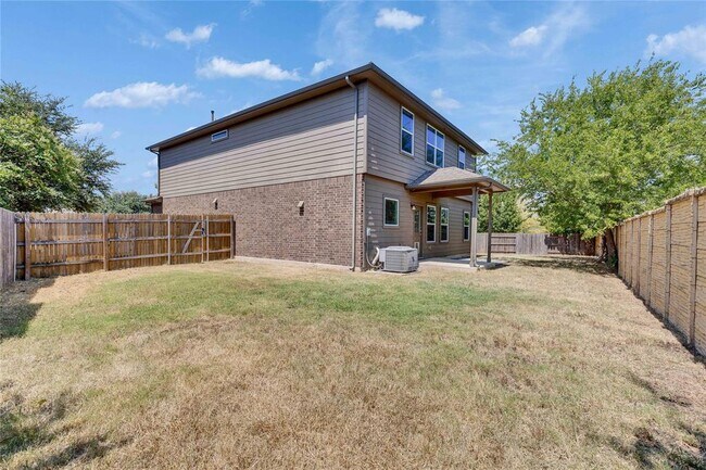 Building Photo - 9201 Sawyer Fay Ln