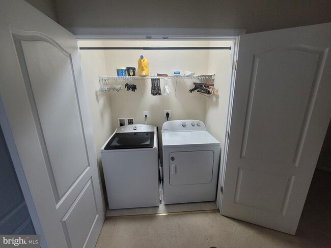 Building Photo - 20928 Houseman Terrace