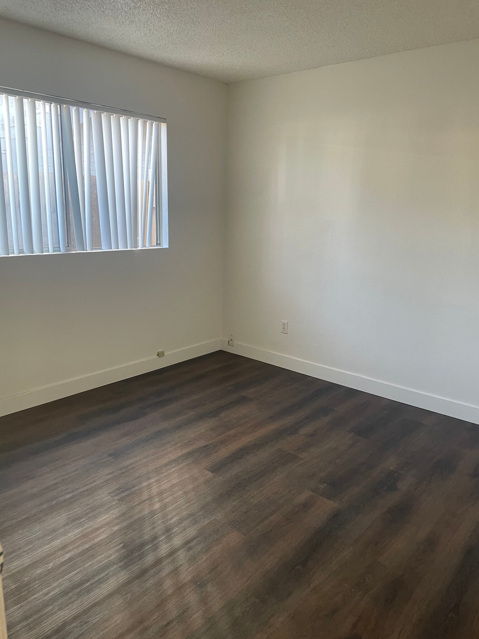 Building Photo - 4747 Utah St