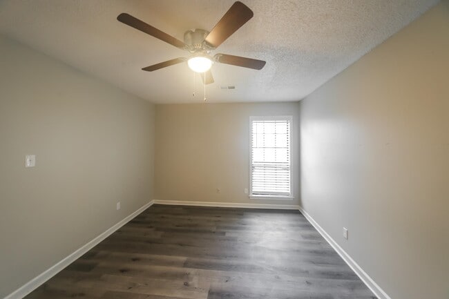 Building Photo - 6525 Bald Cypress Cove