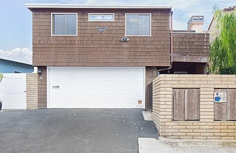 Building Photo - 1560 E Oceanfront