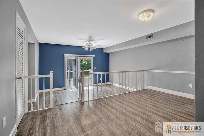 Building Photo - 722 Darlington Dr