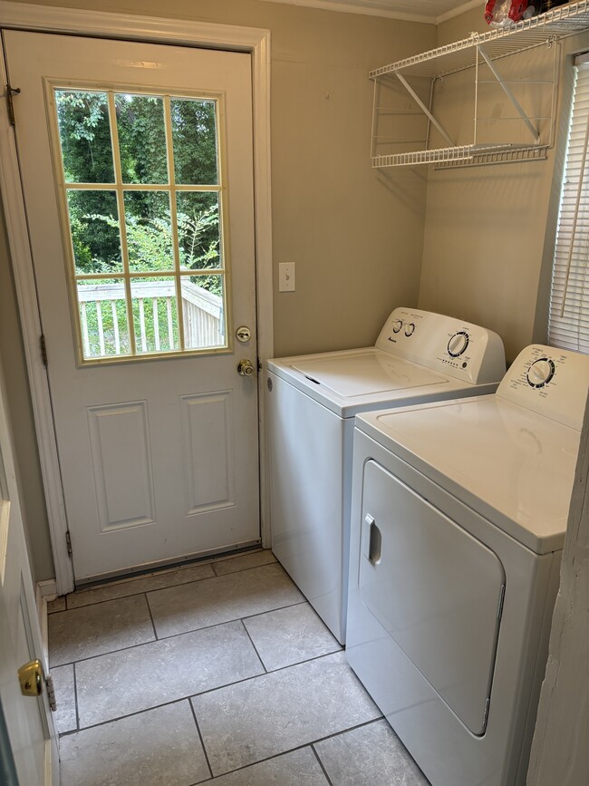 Building Photo - 2315 Bethabara Haven Dr
