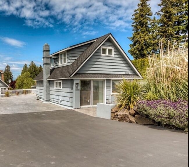 Building Photo - 22819 12th Ave S