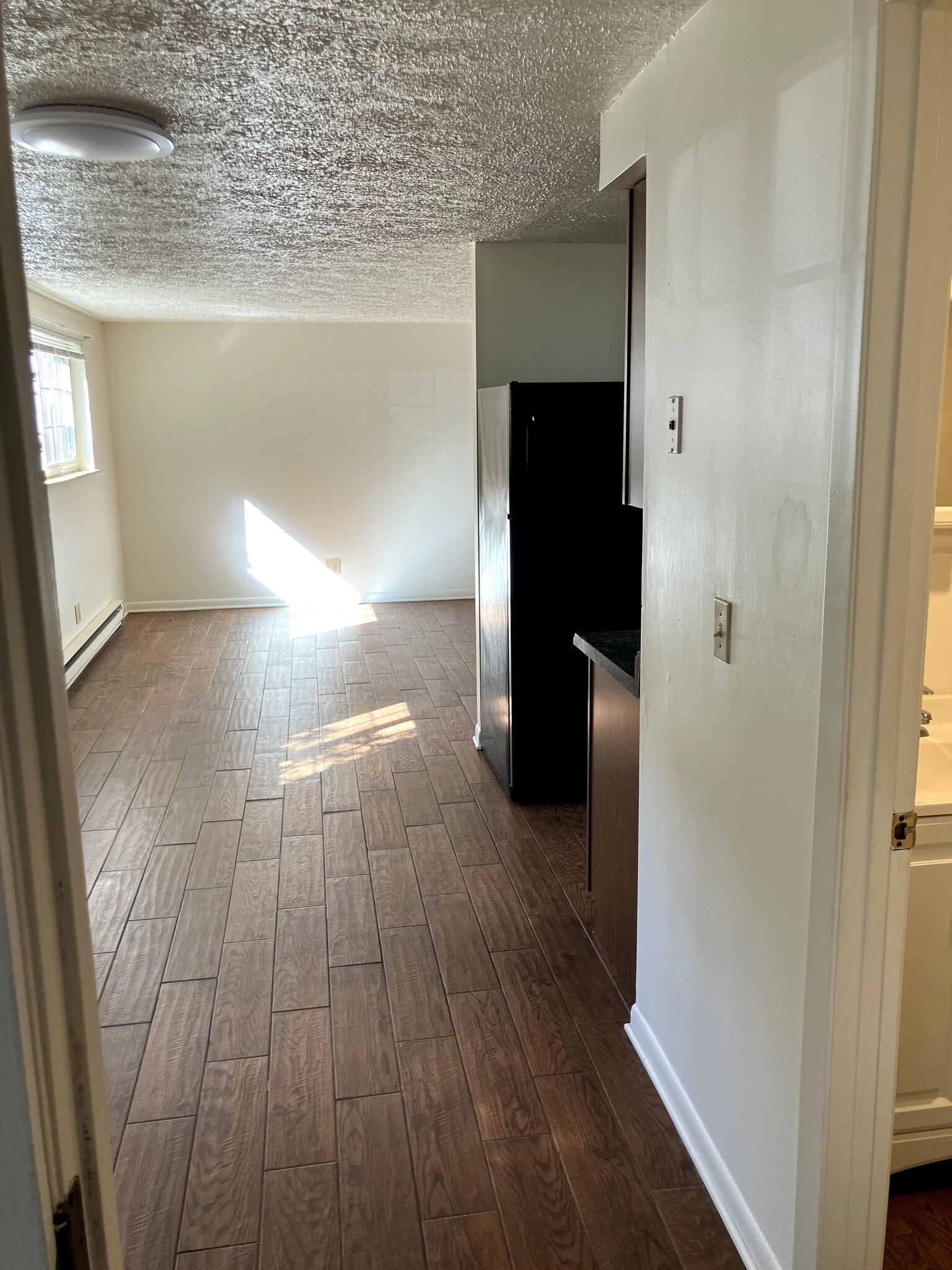 Building Photo - 6062 Donna-Jay Dr