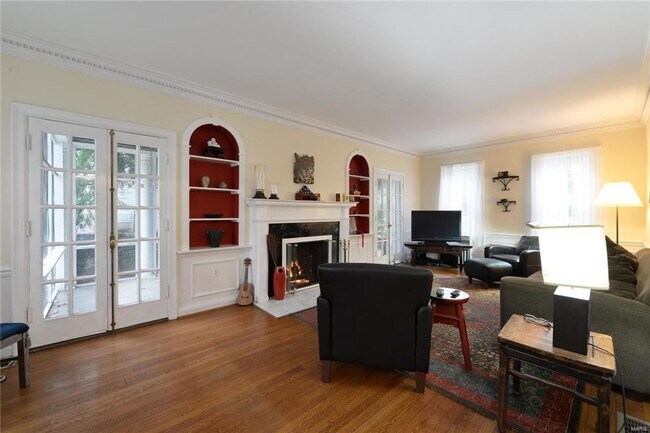 Building Photo - 31 Algonquin Wood