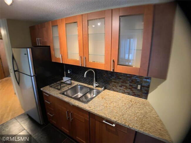 Building Photo - 3151 Dean Ct