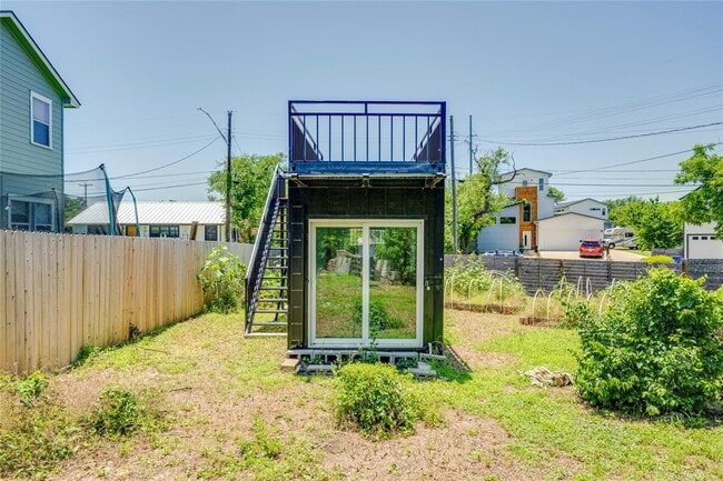 Building Photo - 1707 Overhill Dr