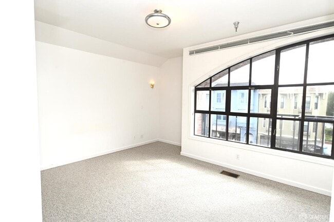 Building Photo - 1120 Clement St