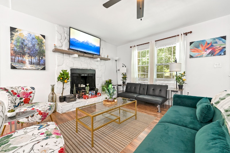 Building Photo - 5989 Bowden St