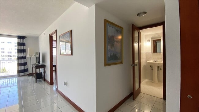 Building Photo - 401 Ocean Dr