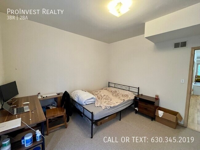 Building Photo - 1423 W Cortez-2