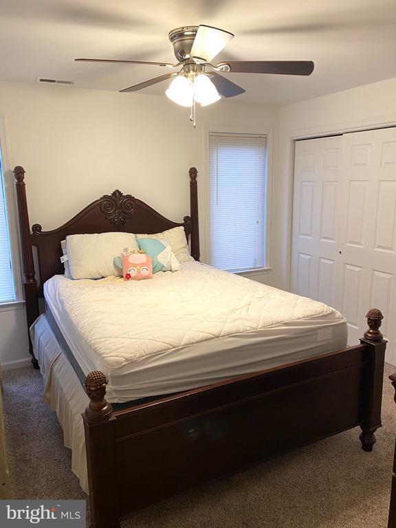 Building Photo - 1833 The Woods II