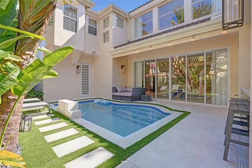 Building Photo - 20824 NE 37th Ave