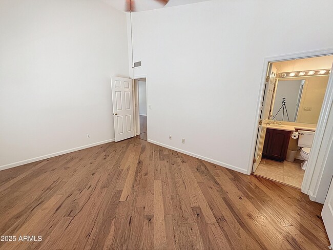 Building Photo - 9888 E Ironwood Dr