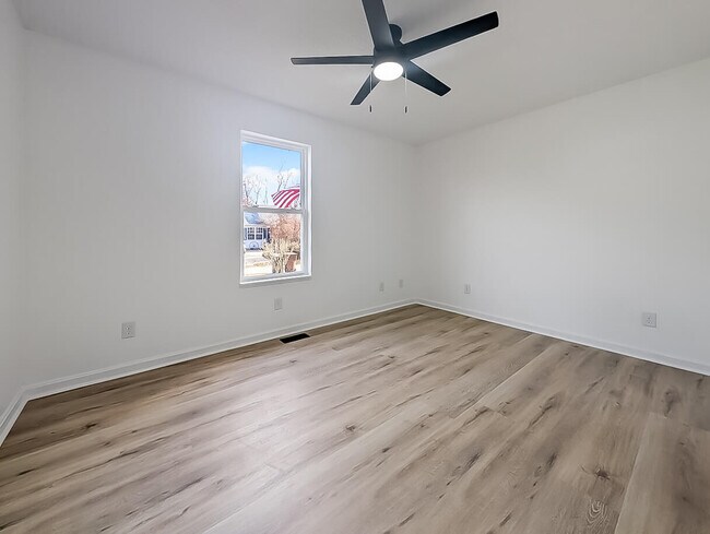 Building Photo - 421 Elkton Pl