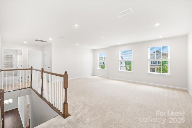 Building Photo - 7011 Waterwheel St SW