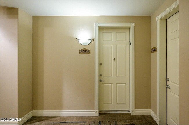 Building Photo - 5450 E Deer Valley Dr