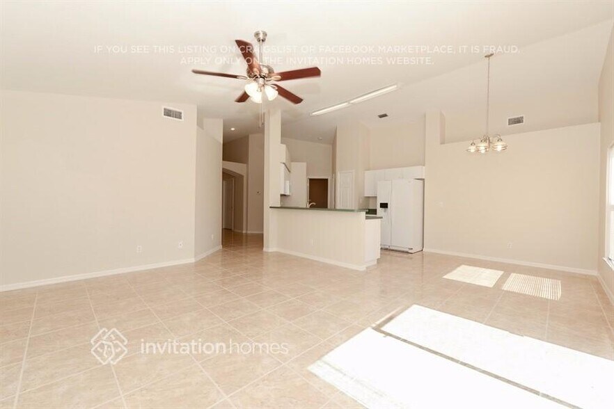 Building Photo - 521 Greg St