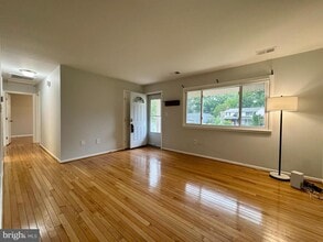 Building Photo - 13203 Hampshire Ct