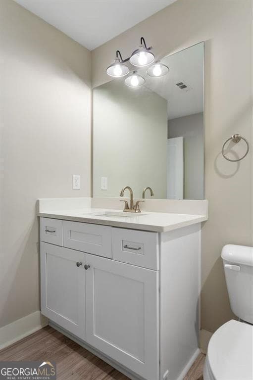 Building Photo - 2666 Davenport St