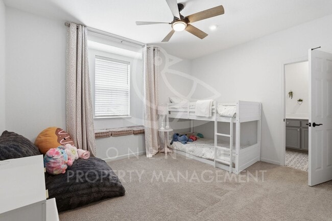 Building Photo - 2532 Eastridge Dr