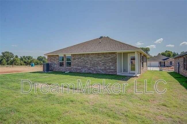 Building Photo - 2328 27th Ct