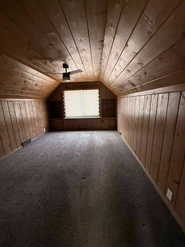 Building Photo - 9054 Grandville Ave